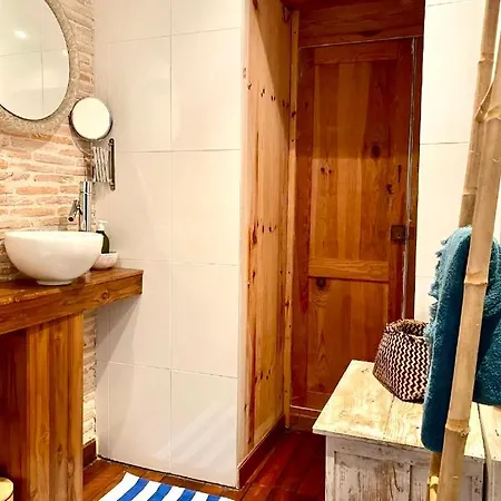 Authentique Du Xix E Siecle Avec Piscine