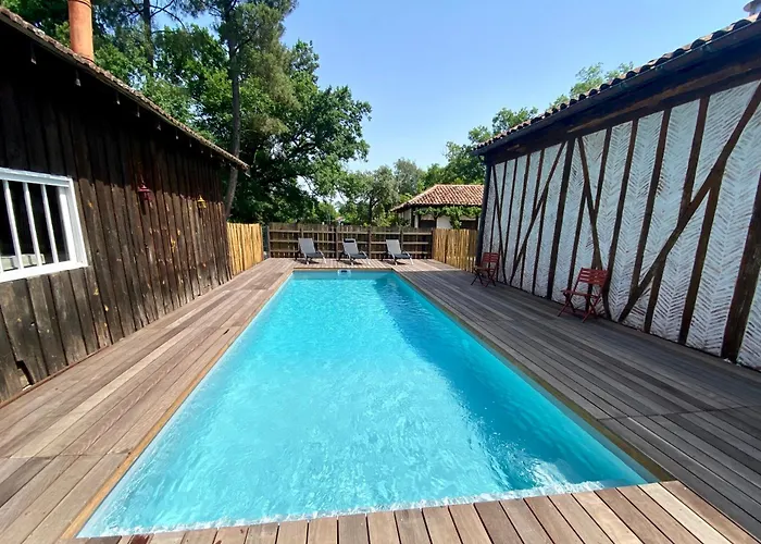 Authentique Du Xix E Siecle Avec Piscine Lue