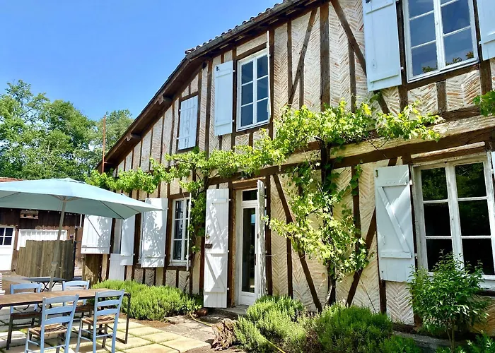 Authentique Du Xix E Siecle Avec Piscine Lue